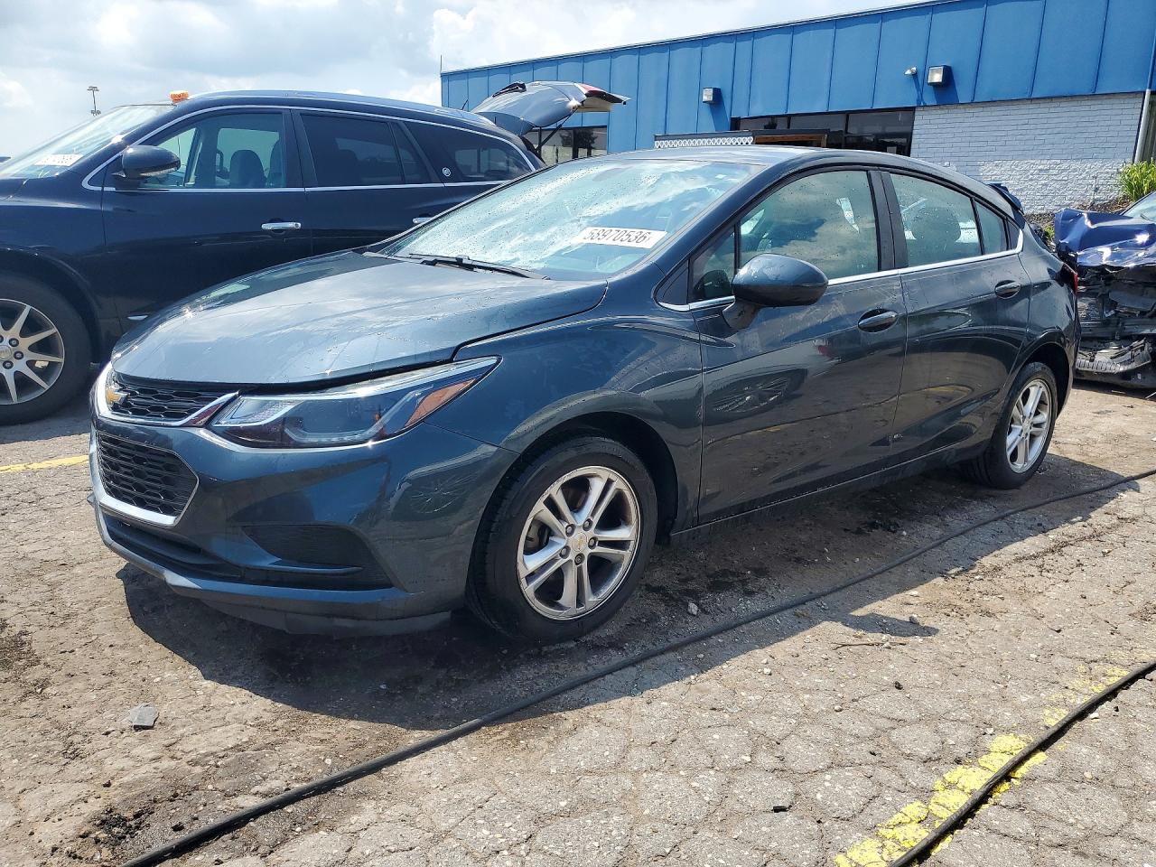 3G1BE6SM7JS527596 · 2018 CHEVROLET CRUZE