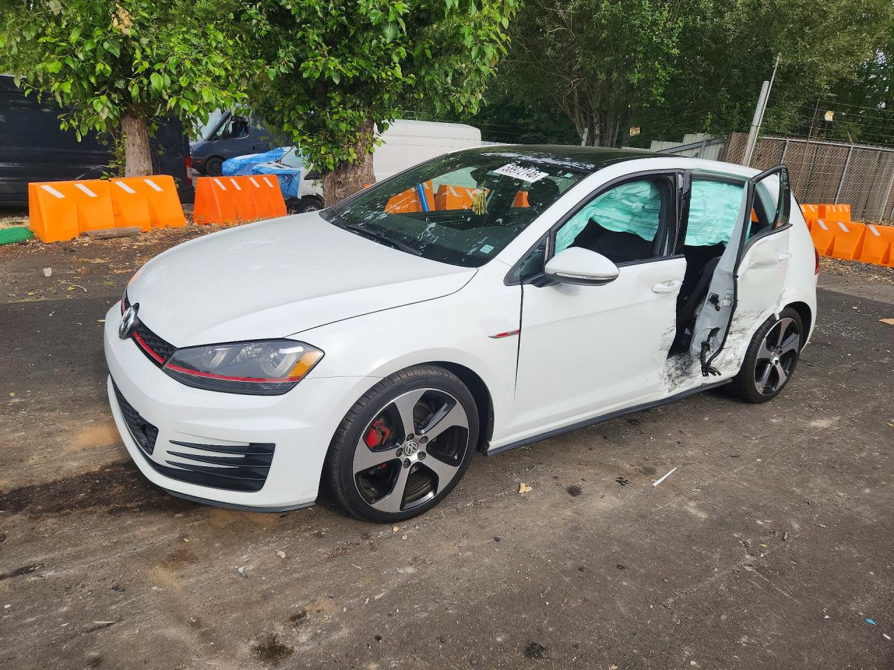 3VW4T7AU6GM068746 · 2016 VOLKSWAGEN GTI