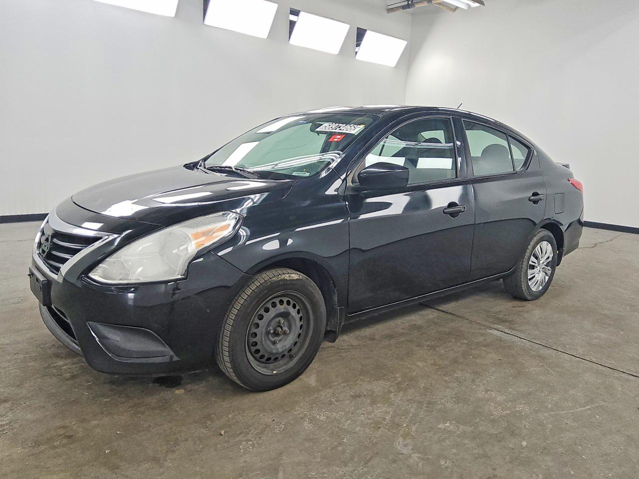3N1CN7AP0GL836992 · 2016 NISSAN VERSA