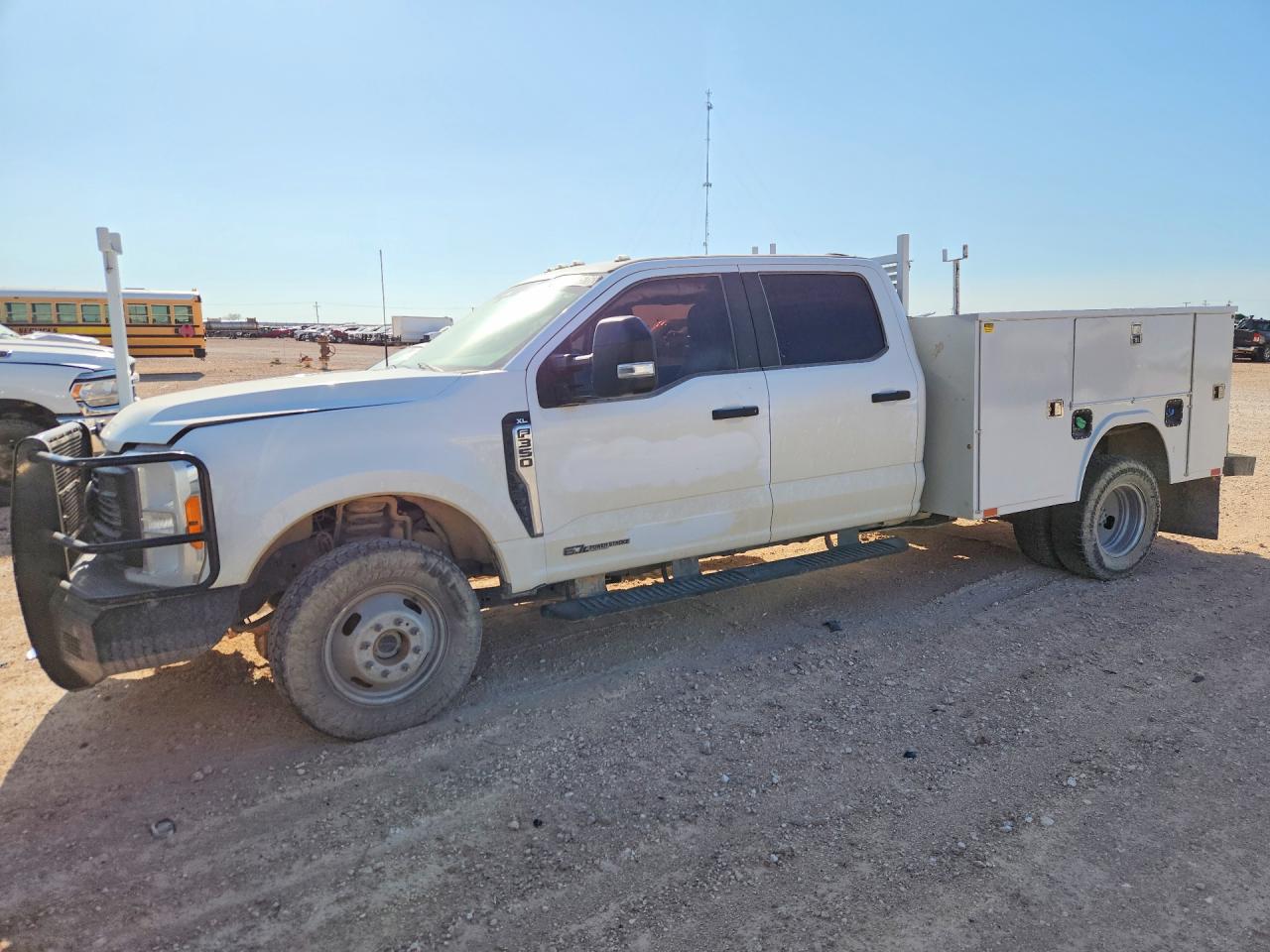 1FT8W3DT8PED92293 · 2023 FORD F350