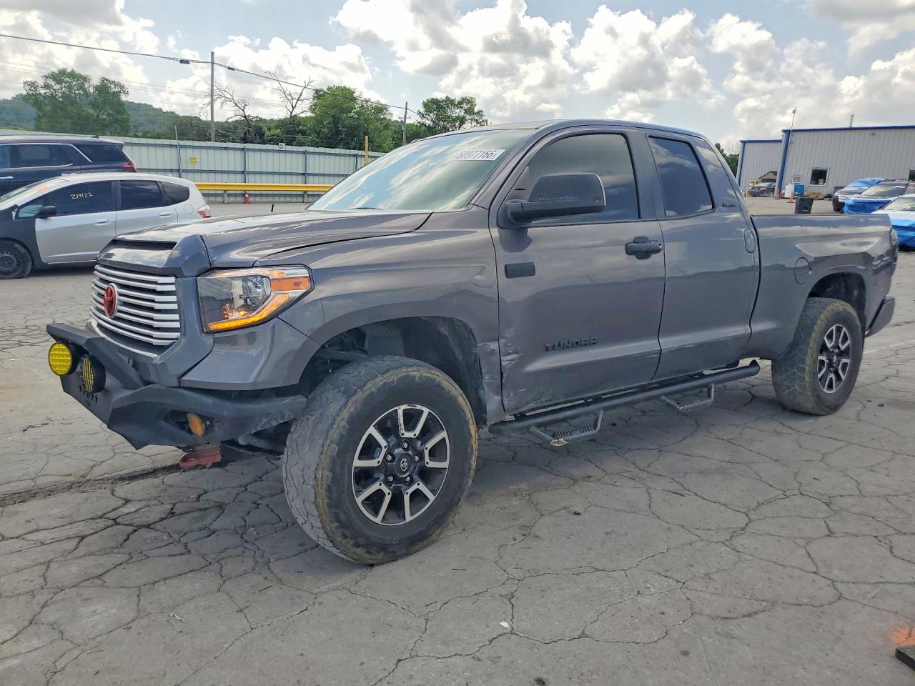 5TFBW5F11GX573365 · 2016 TOYOTA TUNDRA