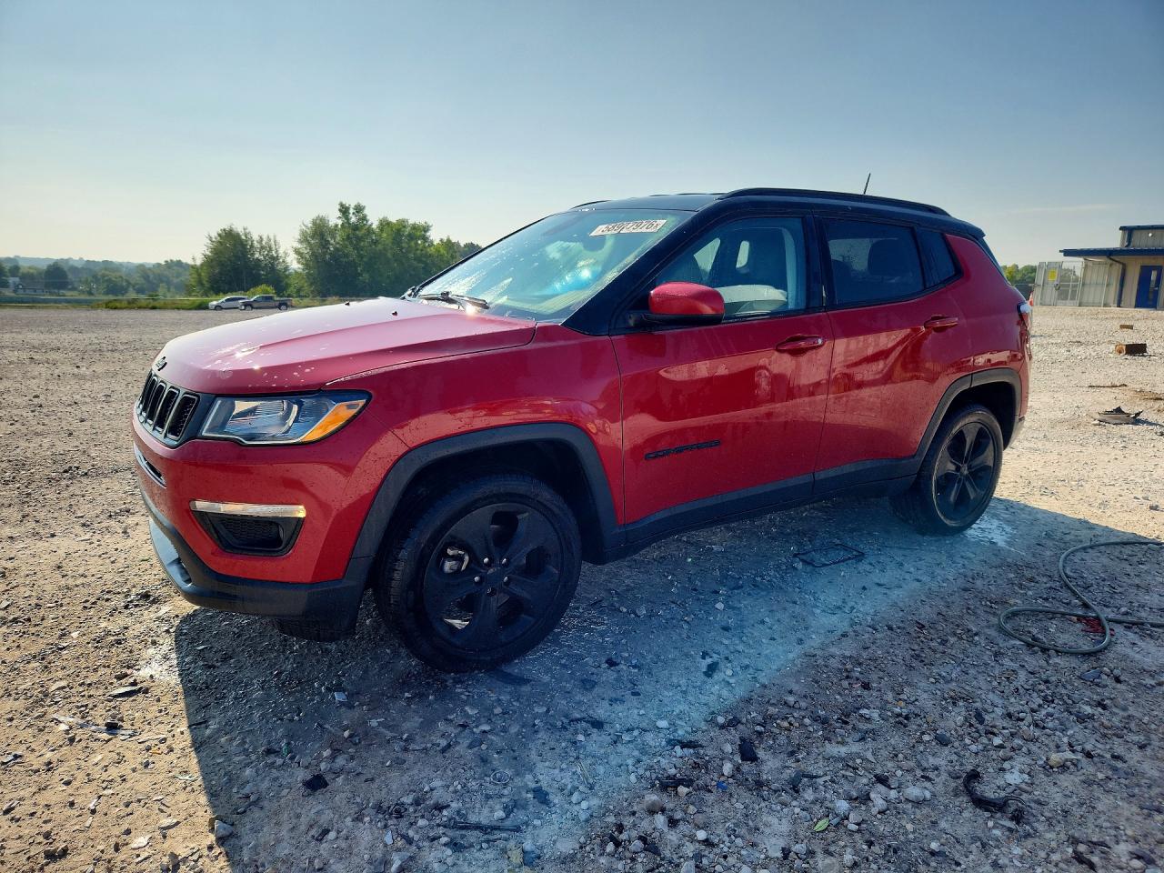 3C4NJCBB6JT300357 · 2018 JEEP COMPASS