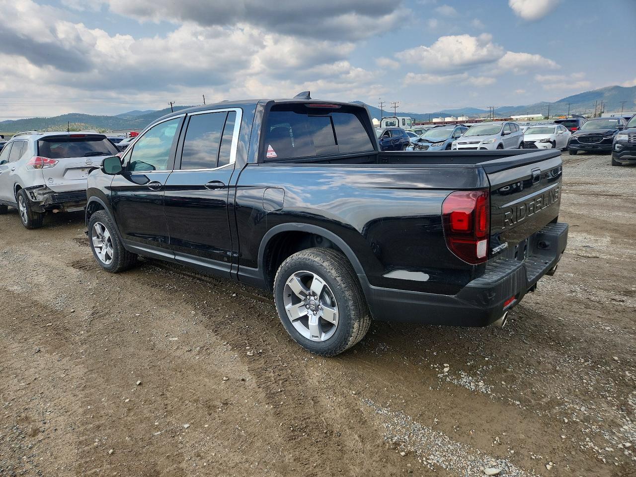 5FPYK3F5XTB003583 · 2026 HONDA RIDGELINE · 2/13