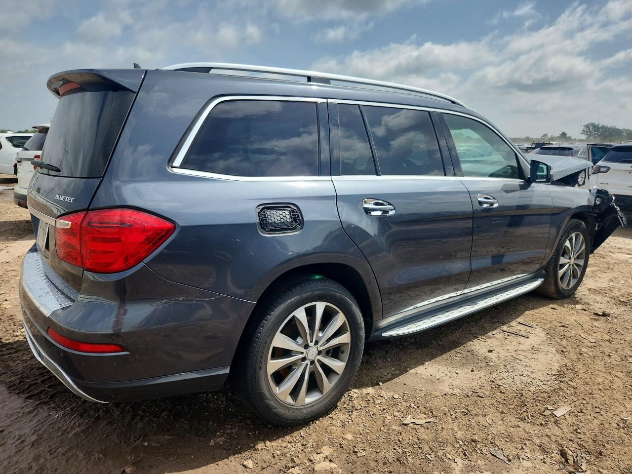 4JGDF2EE6FA516071 · 2015 MERCEDES-BENZ GL · 3/13