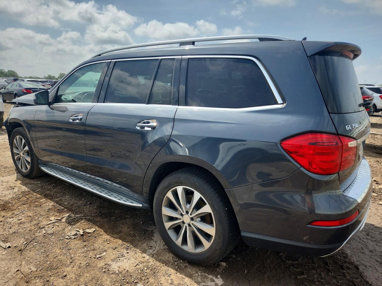 4JGDF2EE6FA516071 · 2015 MERCEDES-BENZ GL · 2/13