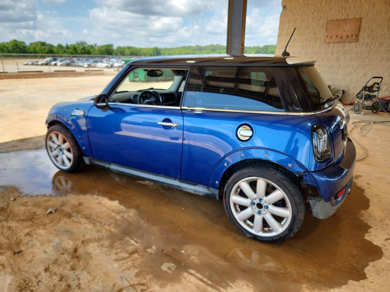 WMWMF73568TT90142 · 2008 MINI COOPER · 2/12