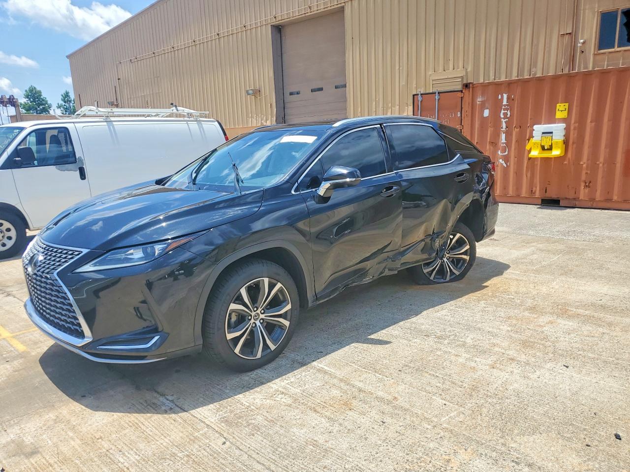 2T2HZMAA3MC192111 · 2021 LEXUS RX