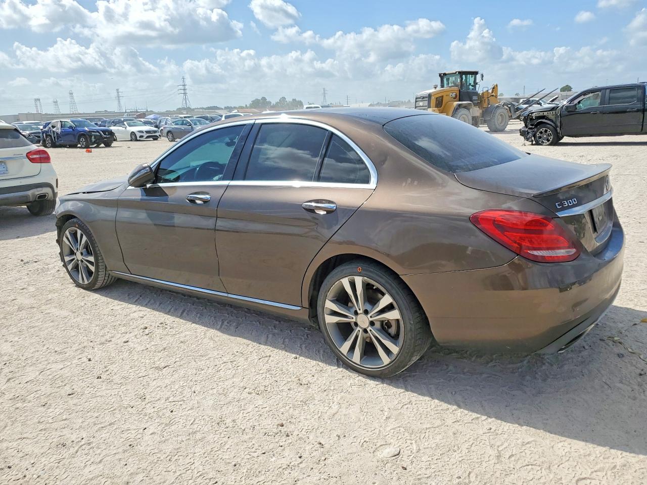 WDDWF4JB9GR183989 · 2016 MERCEDES-BENZ C · 2/12