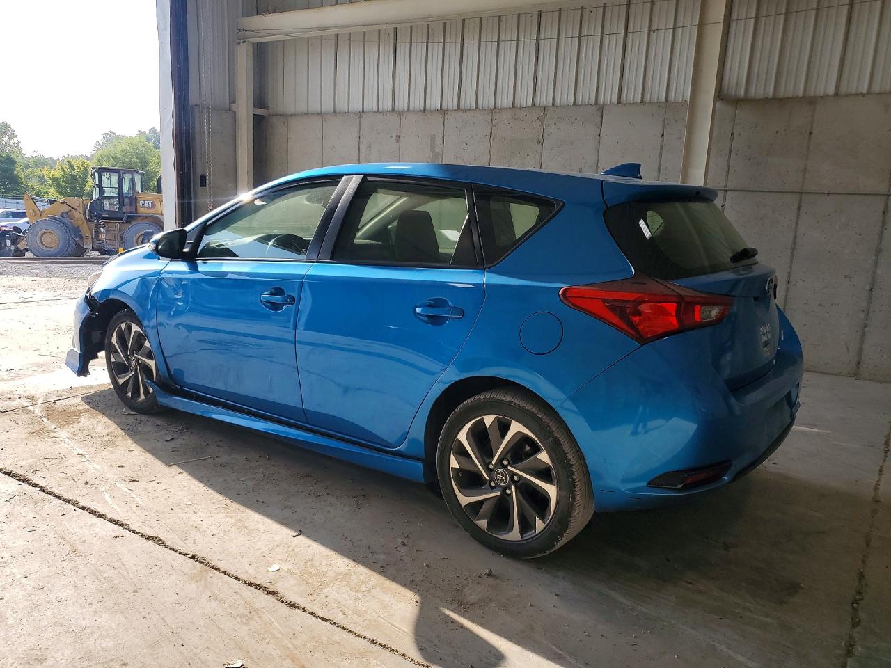 JTNKARJE5JJ566201 · 2018 TOYOTA COROLLA IM · 2/13