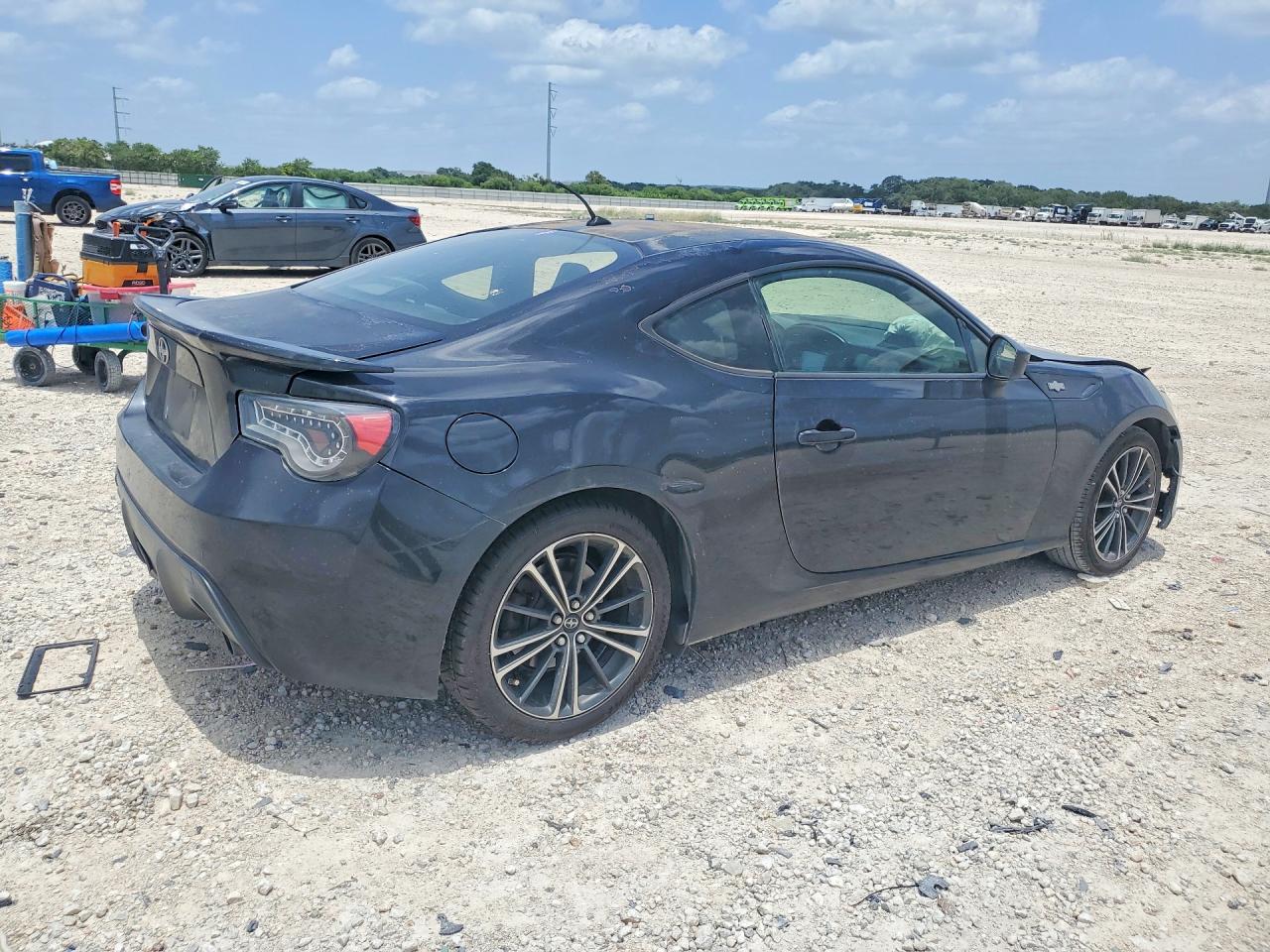 JF1ZNAA14D2721573 · 2013 SCION FR-S · 3/12