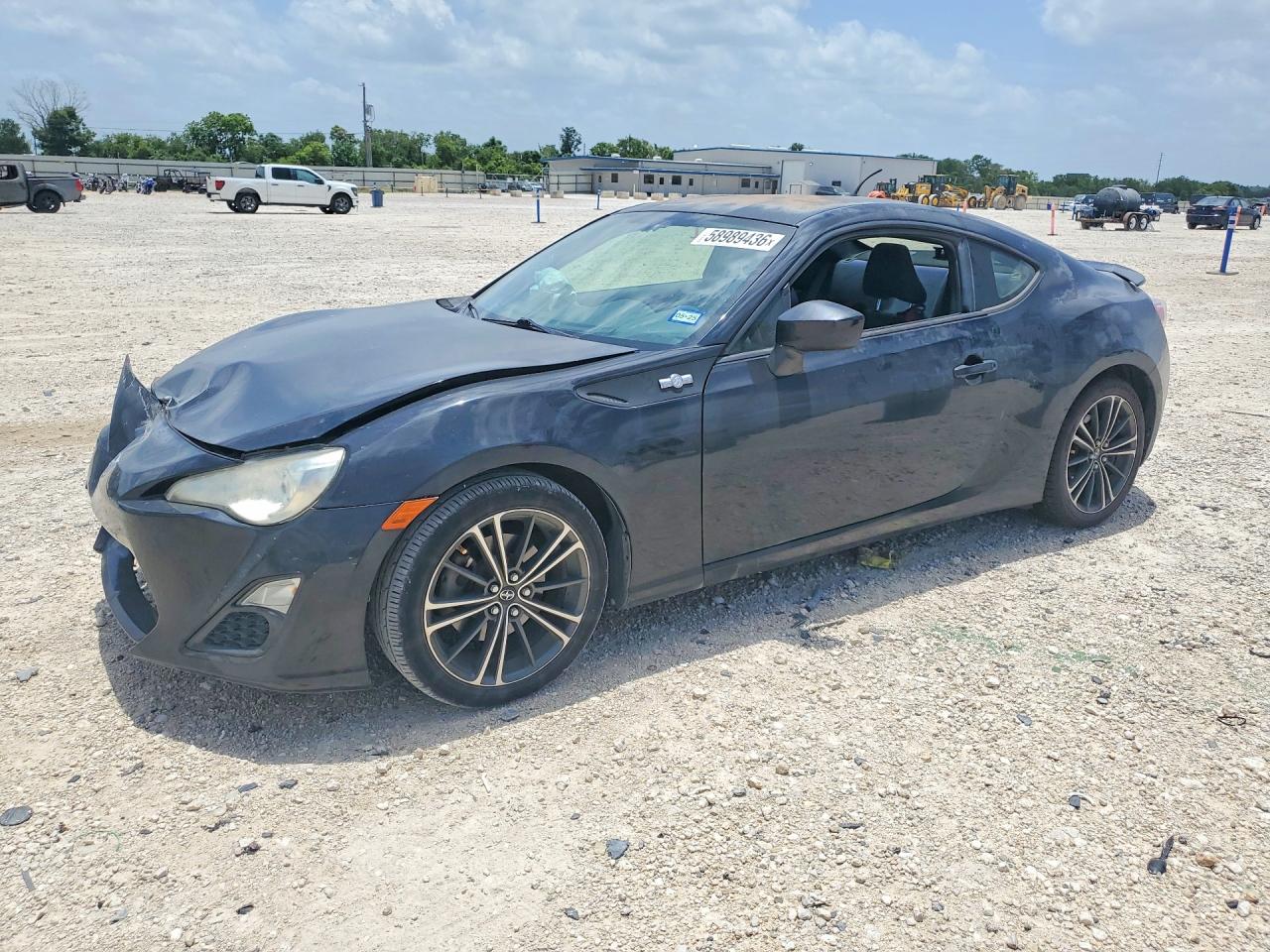 JF1ZNAA14D2721573 · 2013 SCION FR-S