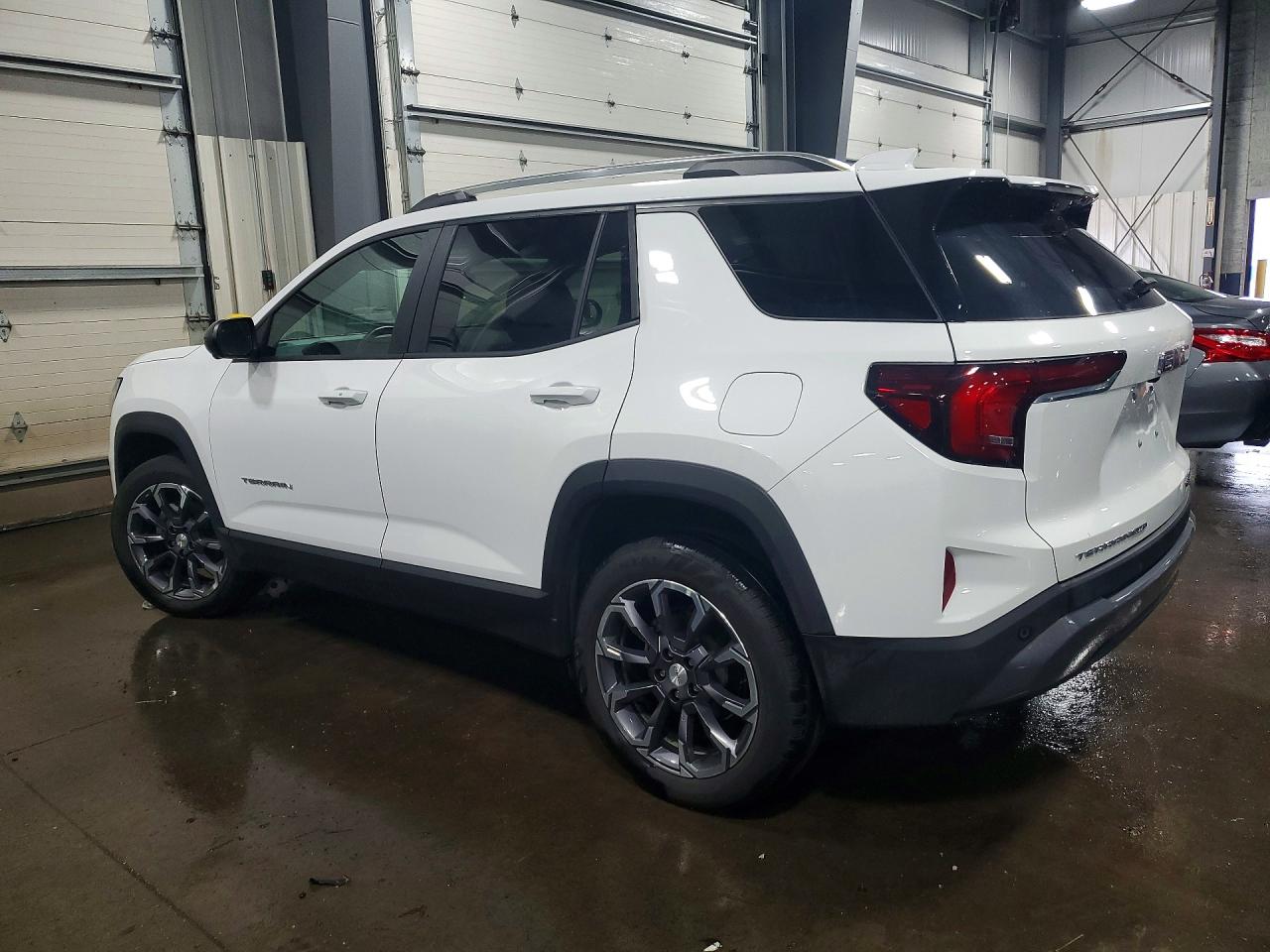3GKALUEG8SL283525 · 2025 GMC TERRAIN · 2/13