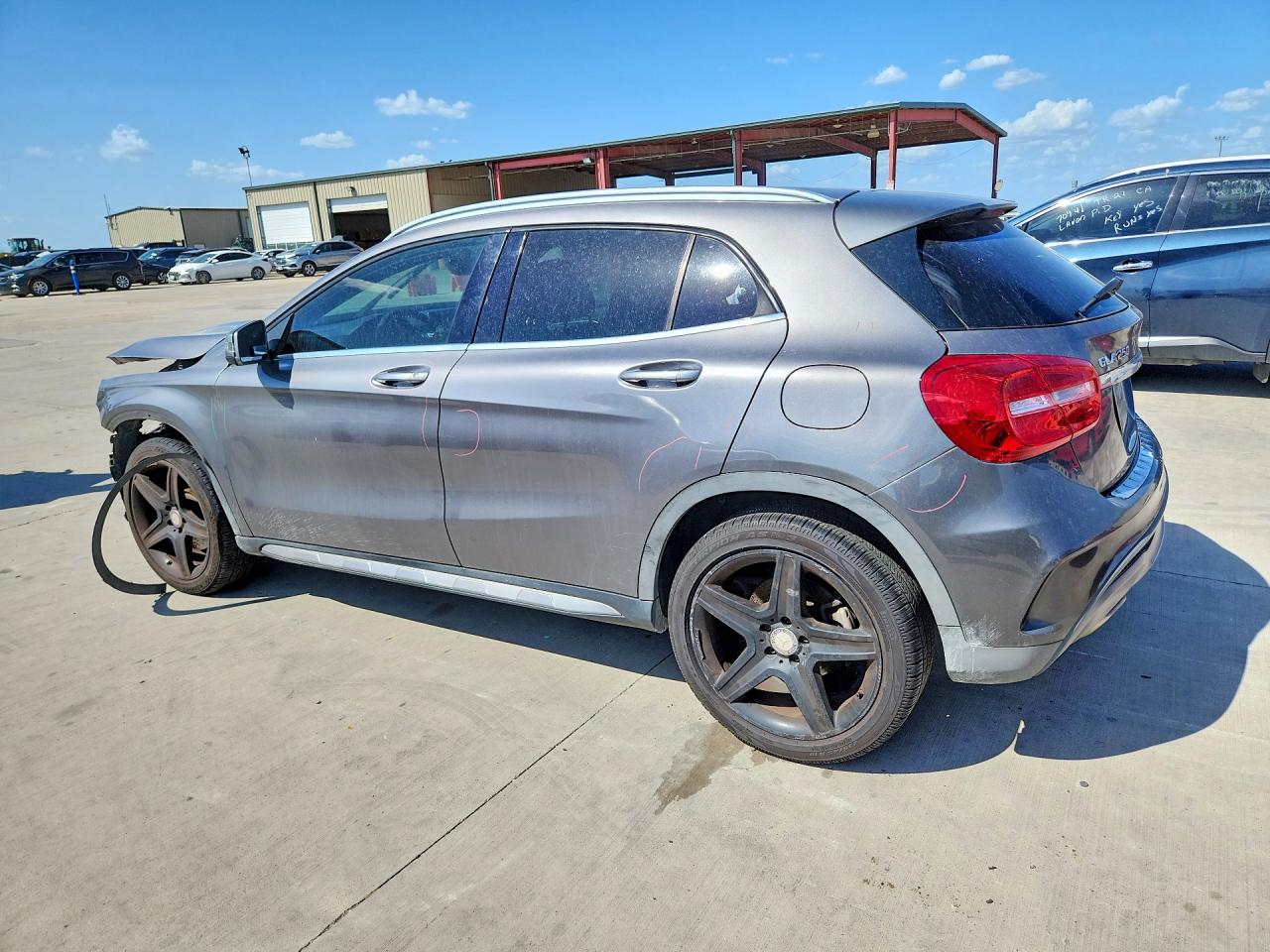 WDCTG4EB4FJ102103 · 2015 MERCEDES-BENZ GLA · 2/13