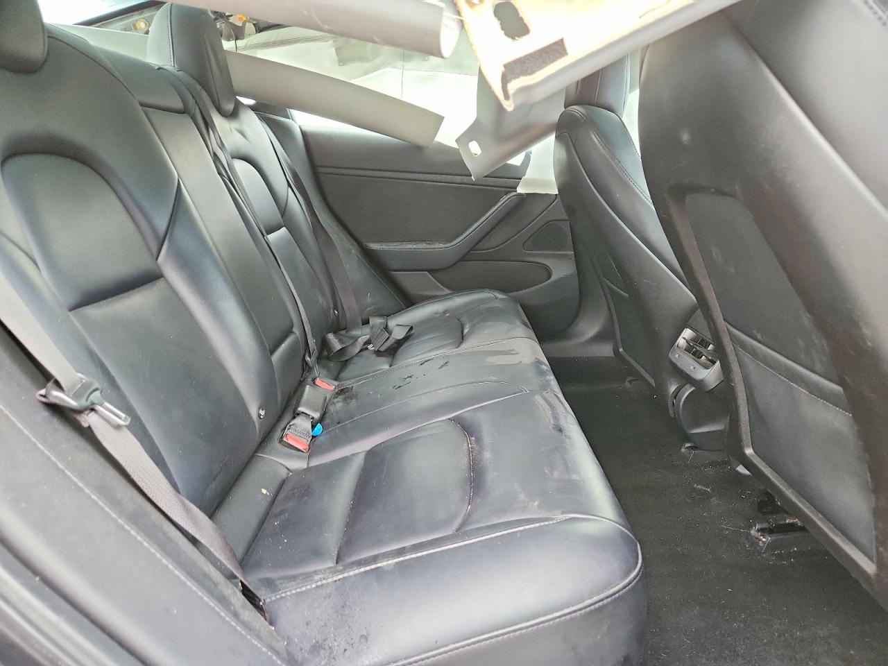 5YJ3E1EB3JF181354 · 2018 TESLA MODEL 3 · 10/12