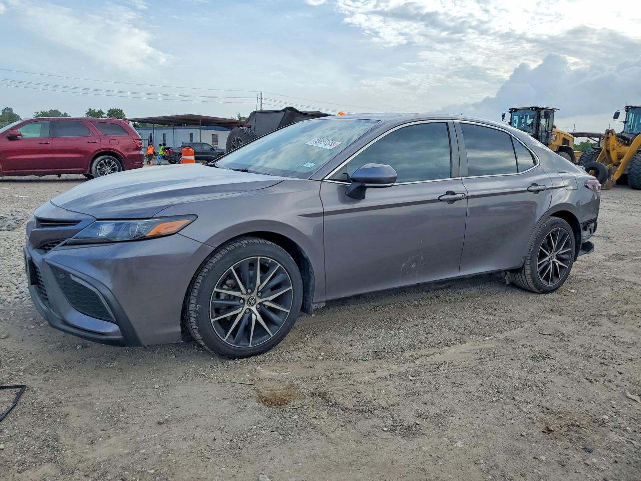 4T1T11AK2NU626161 · 2022 TOYOTA CAMRY