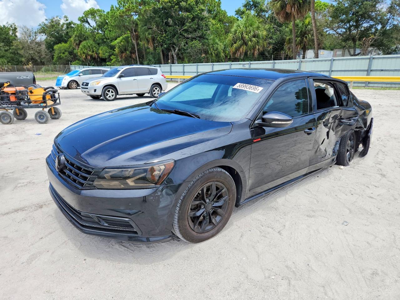 2017 VOLKSWAGEN PASSAT