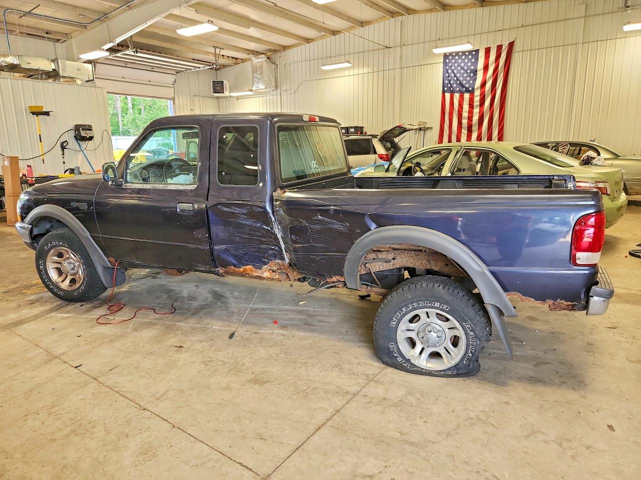 1FTZR15V9YPA99668 · 2000 FORD RANGER · 2/13