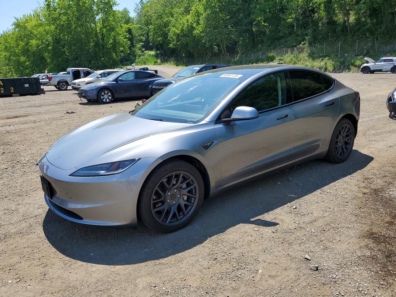5YJ3E1EA8SF017610 · 2025 TESLA MODEL 3