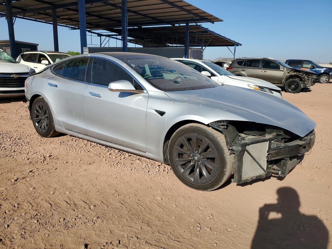 5YJSA1E26JF257690 · 2018 TESLA MODEL S · 4/13