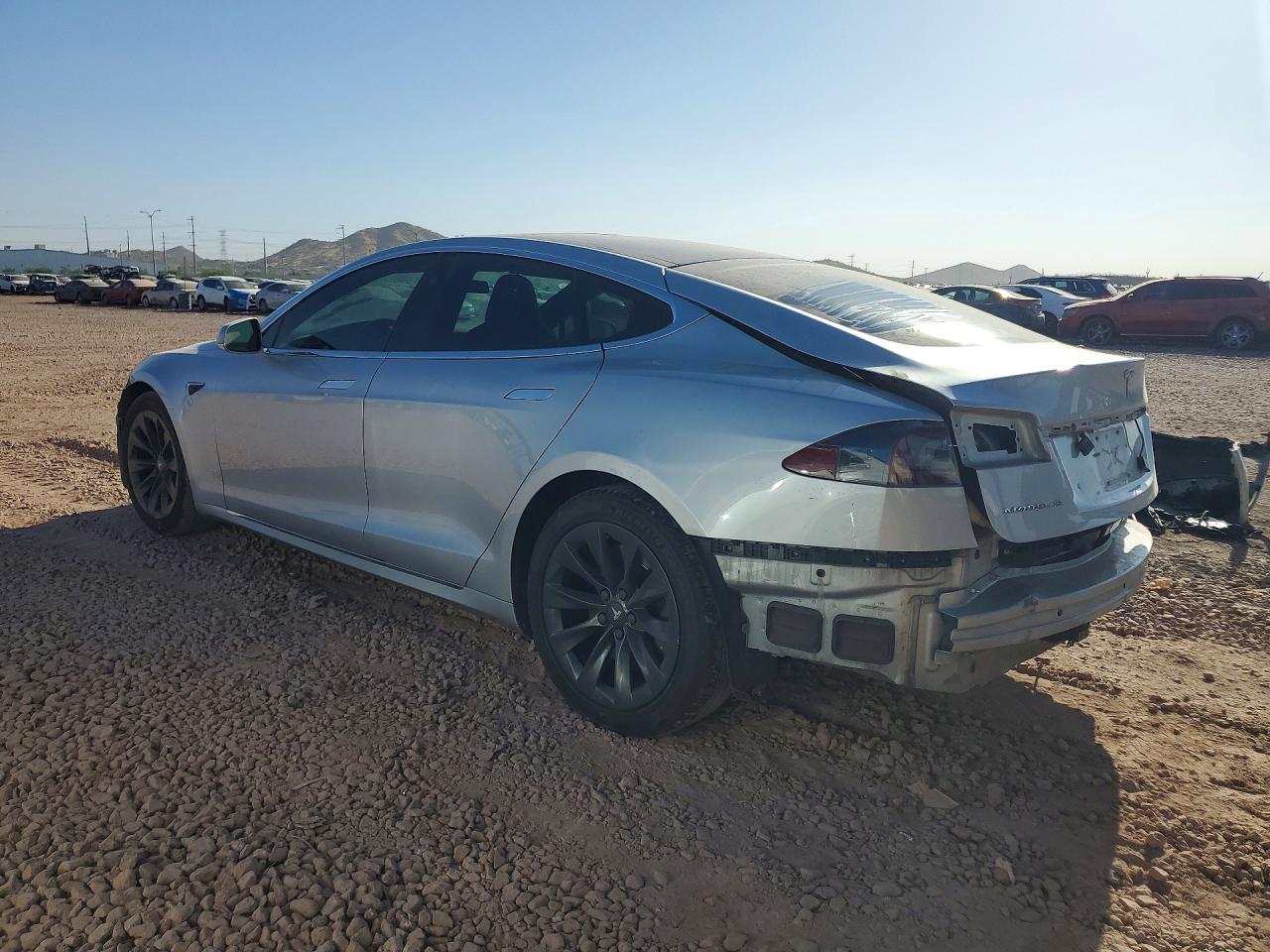 5YJSA1E26JF257690 · 2018 TESLA MODEL S · 2/13