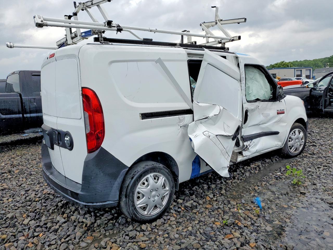 ZFBERFAB2J6L72732 · 2018 RAM PROMASTER CITY · 3/14