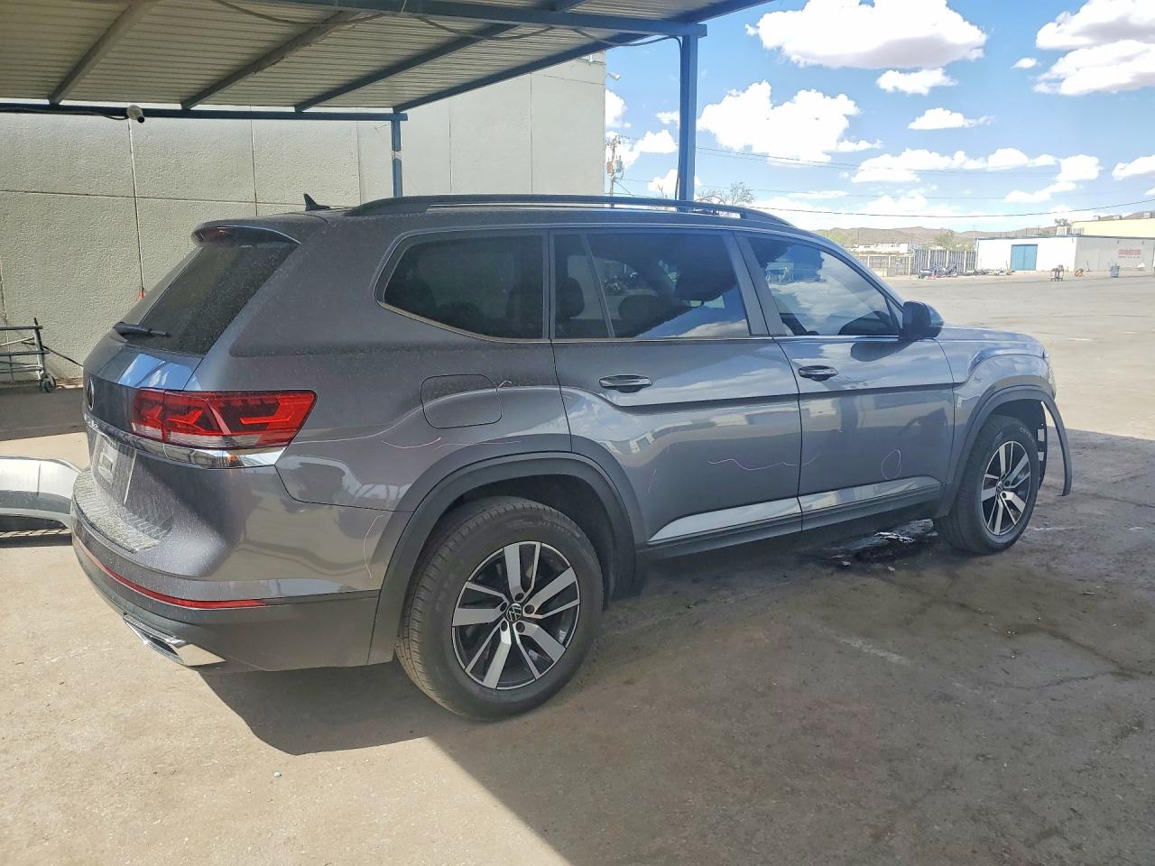 1V2DP2CA2MC522340 · 2021 VOLKSWAGEN ATLAS · 3/14