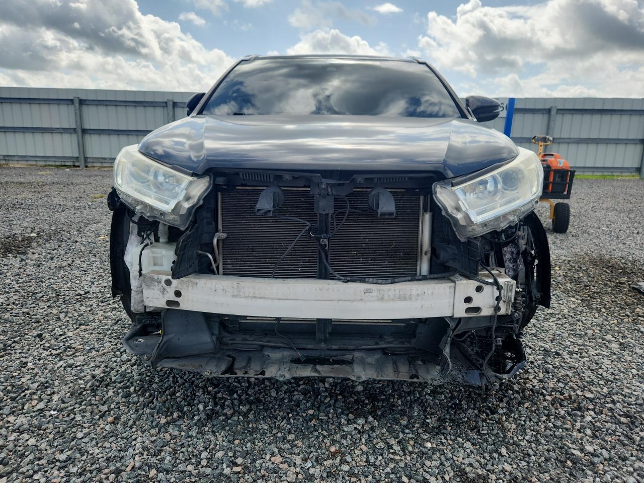 5TDKZRFH7KS351939 · 2019 TOYOTA HIGHLANDER · 5/13