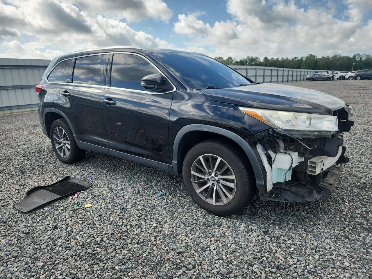 5TDKZRFH7KS351939 · 2019 TOYOTA HIGHLANDER · 4/13