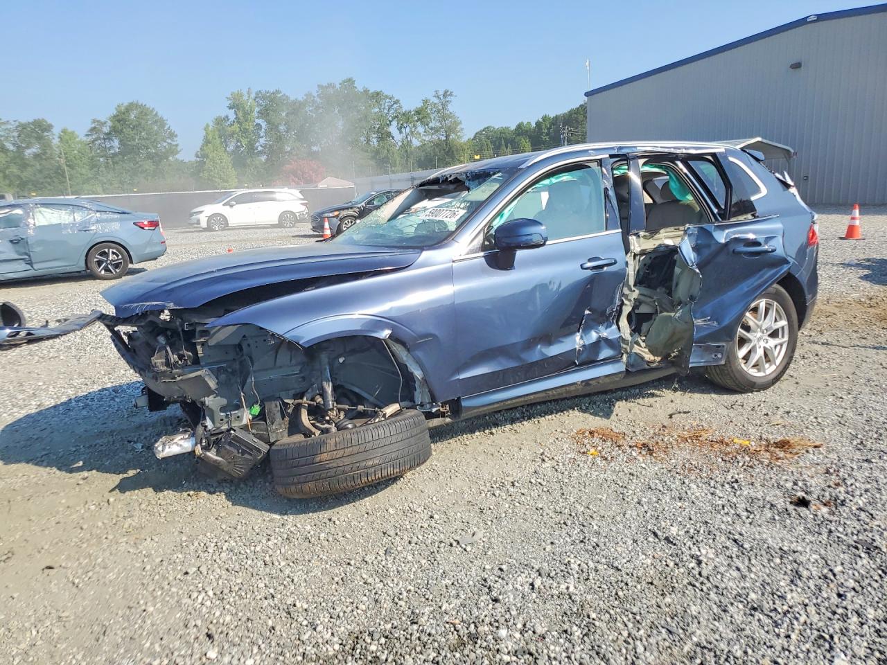 YV4102RK4J1064572 · 2018 VOLVO XC60