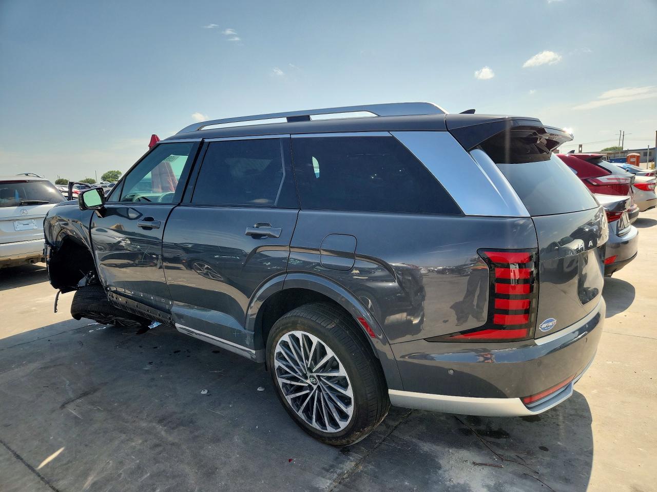 KM8RM5S22TU046056 · 2026 HYUNDAI PALISADE · 2/14