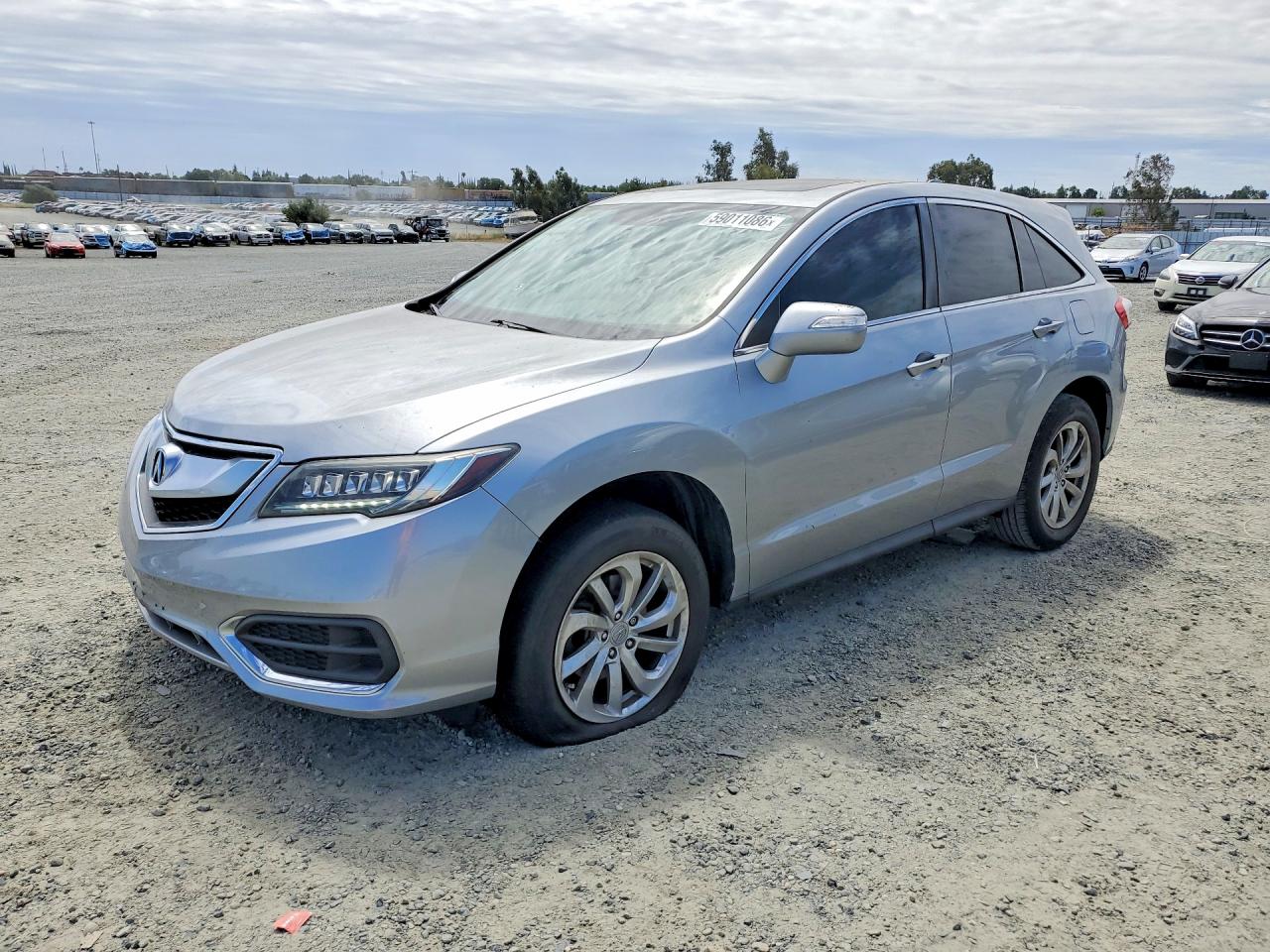 5J8TB3H37JL007617 · 2018 ACURA RDX