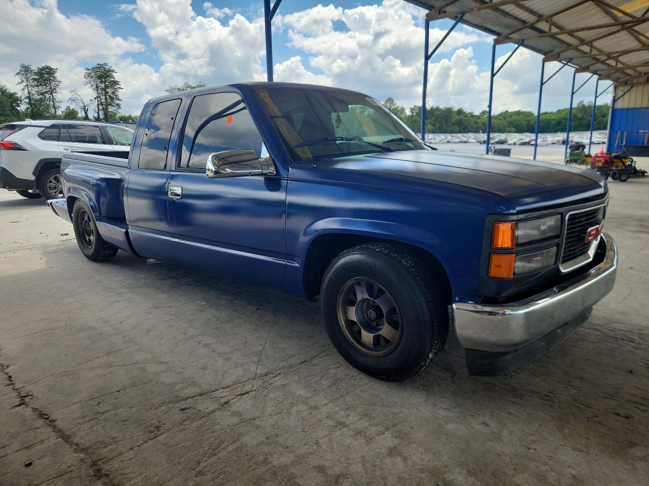2GCEC19M2W1258123 · 1998 CHEVROLET GMT-400 · 4/12