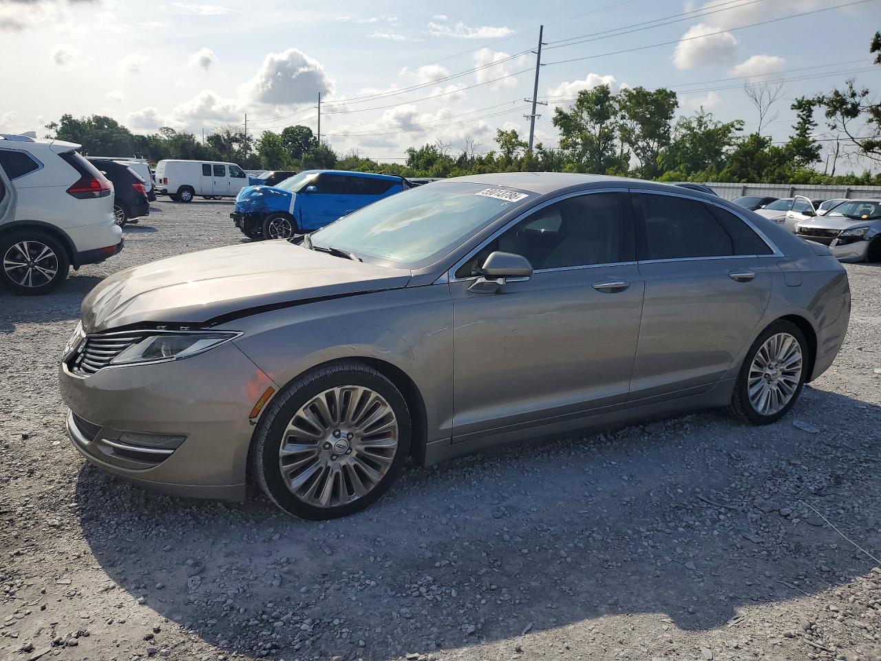 3LN6L2G95GR606188 · 2016 LINCOLN MKZ