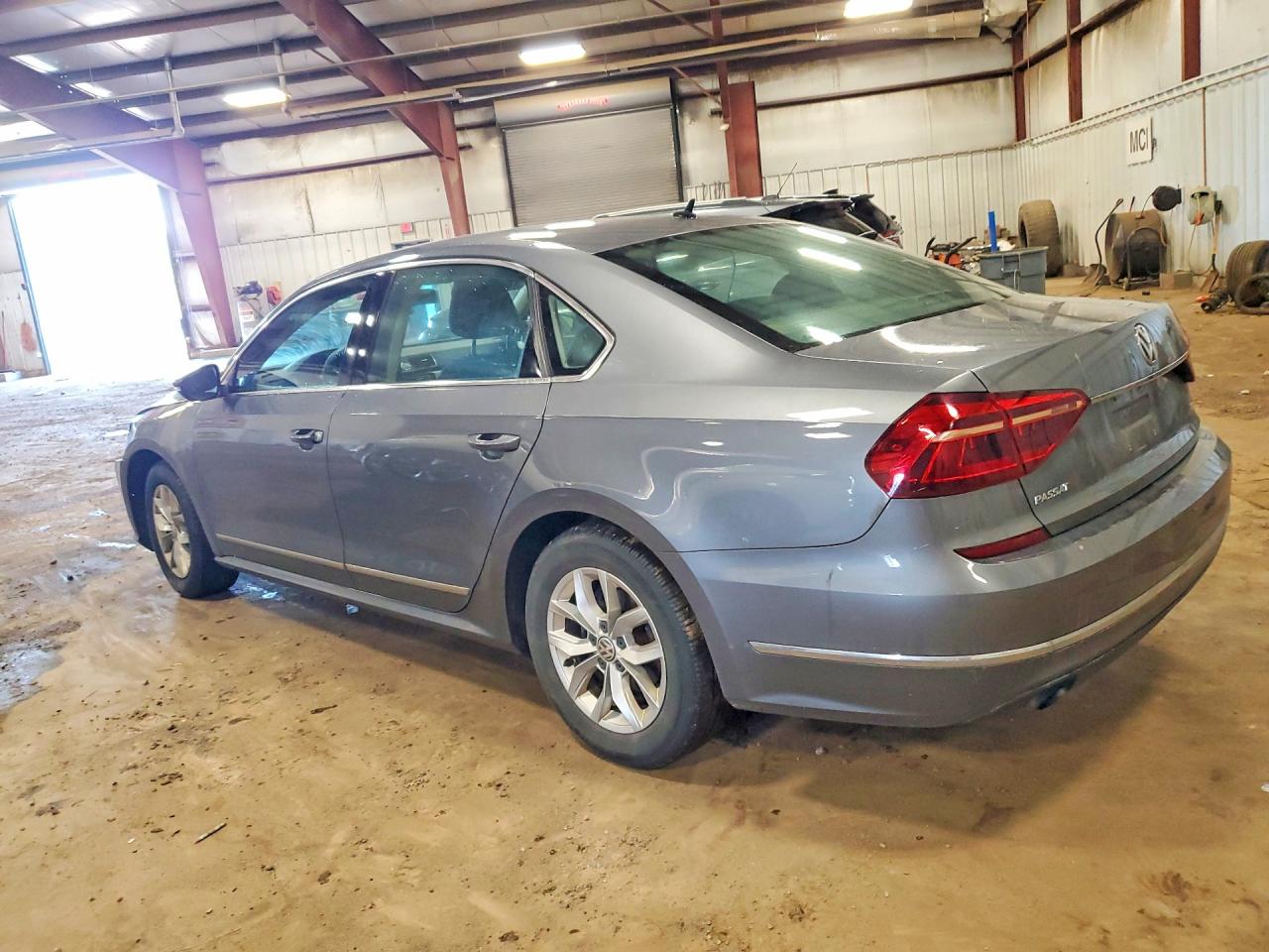 1VWAT7A37HC052486 · 2017 VOLKSWAGEN PASSAT · 2/11