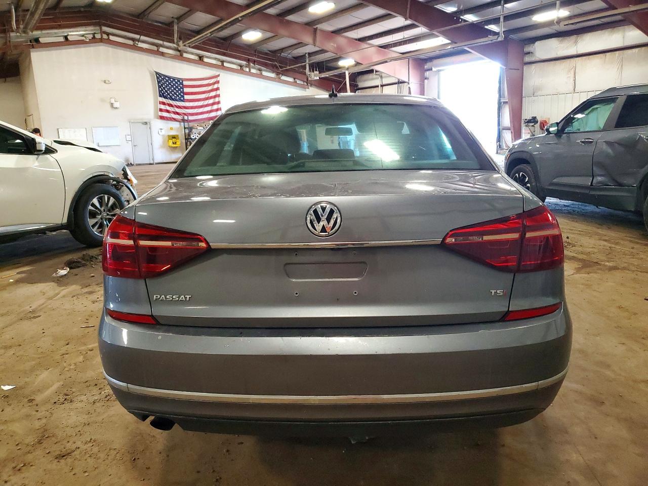 1VWAT7A37HC052486 · 2017 VOLKSWAGEN PASSAT · 6/11