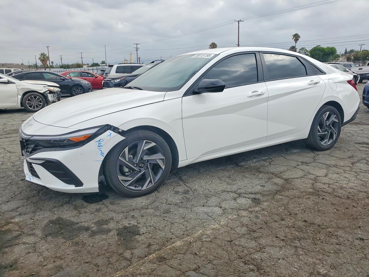 2025 HYUNDAI ELANTRA