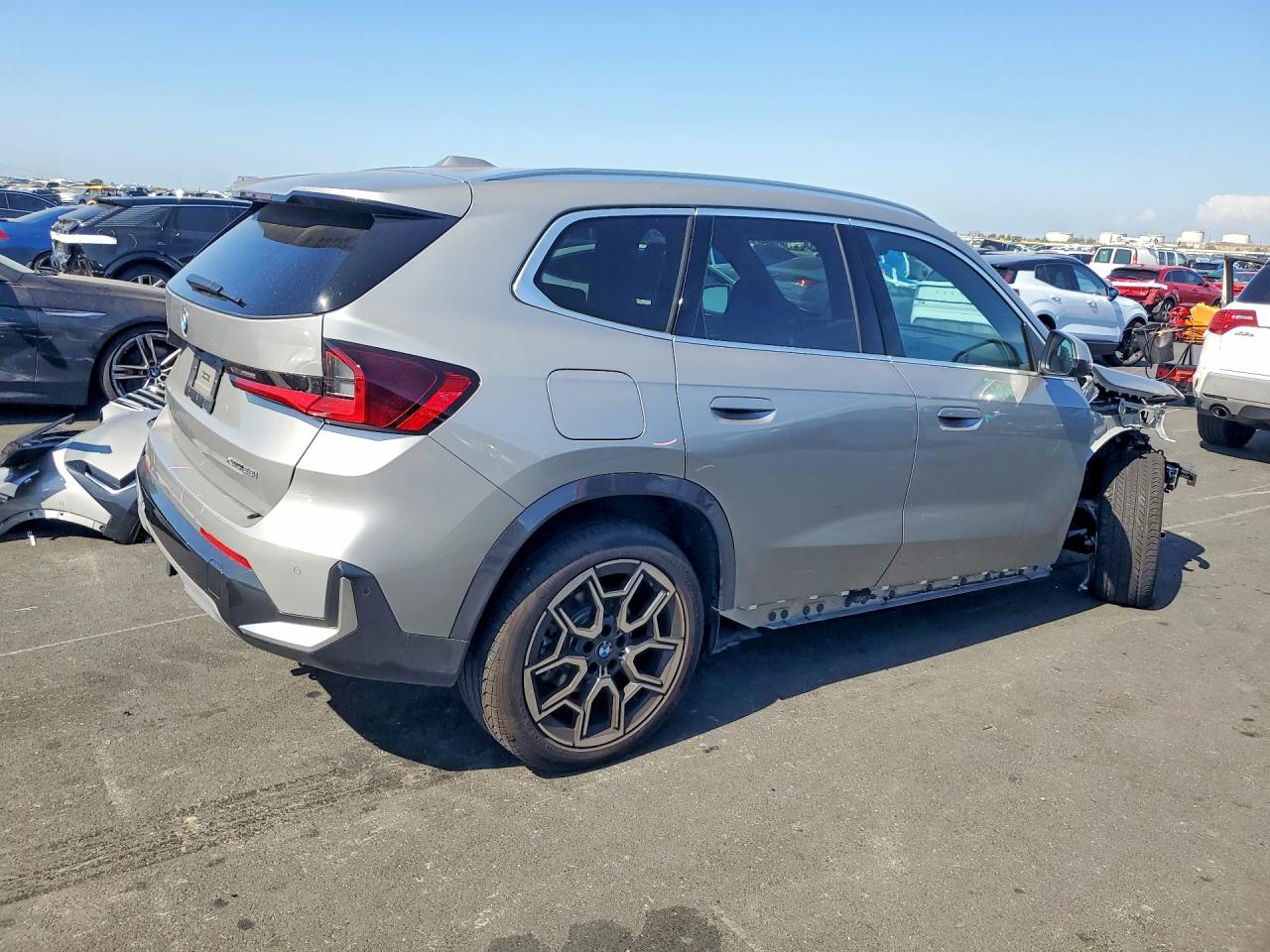 WBX73EF08T5497044 · 2026 BMW X1 · 3/14