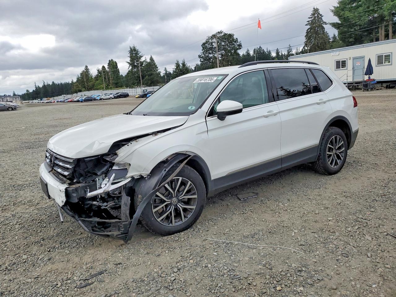 3VV2B7AX6LM060553 · 2020 VOLKSWAGEN TIGUAN