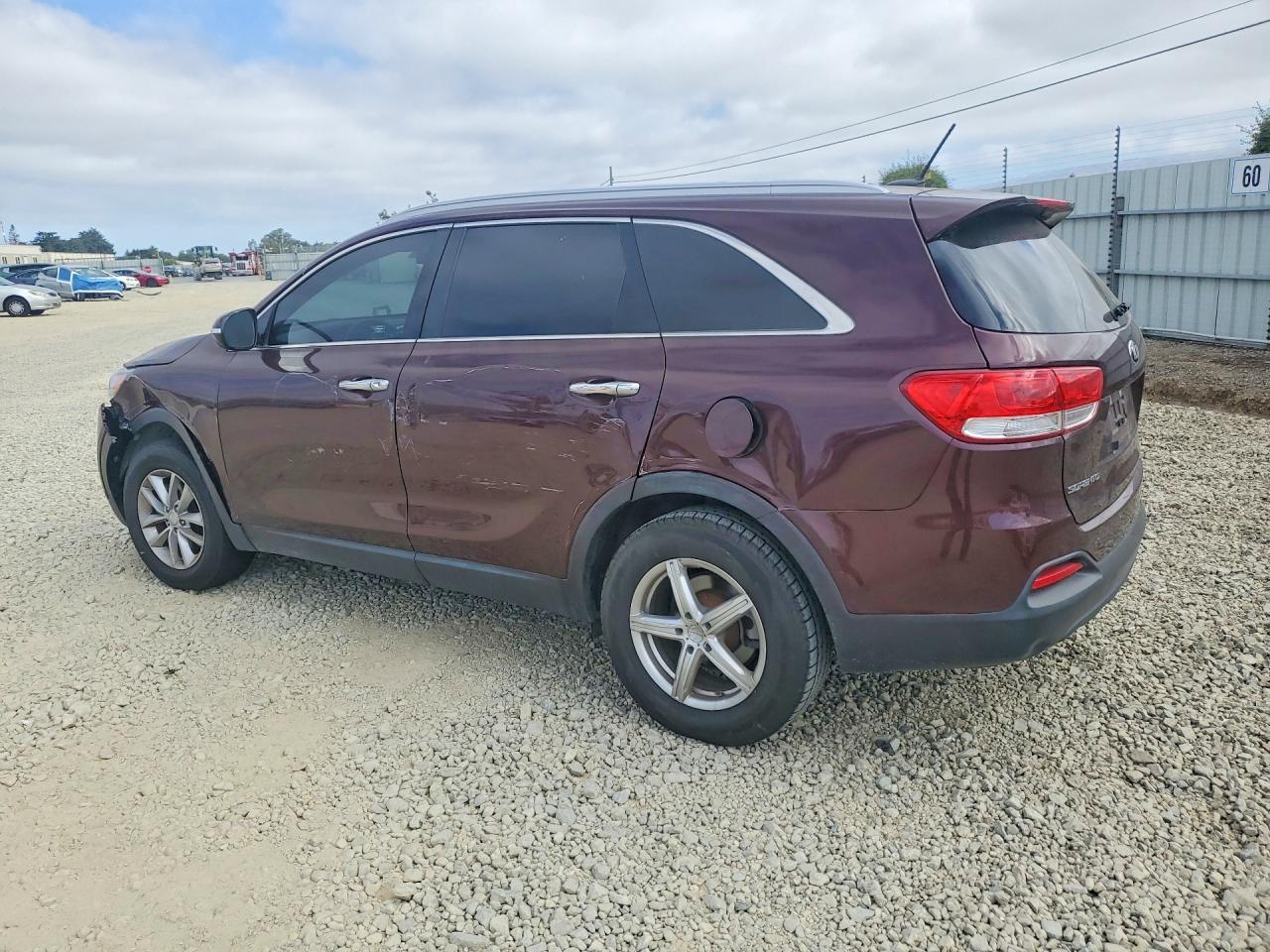 5XYPG4A34HG285012 · 2017 KIA SORENTO · 2/13