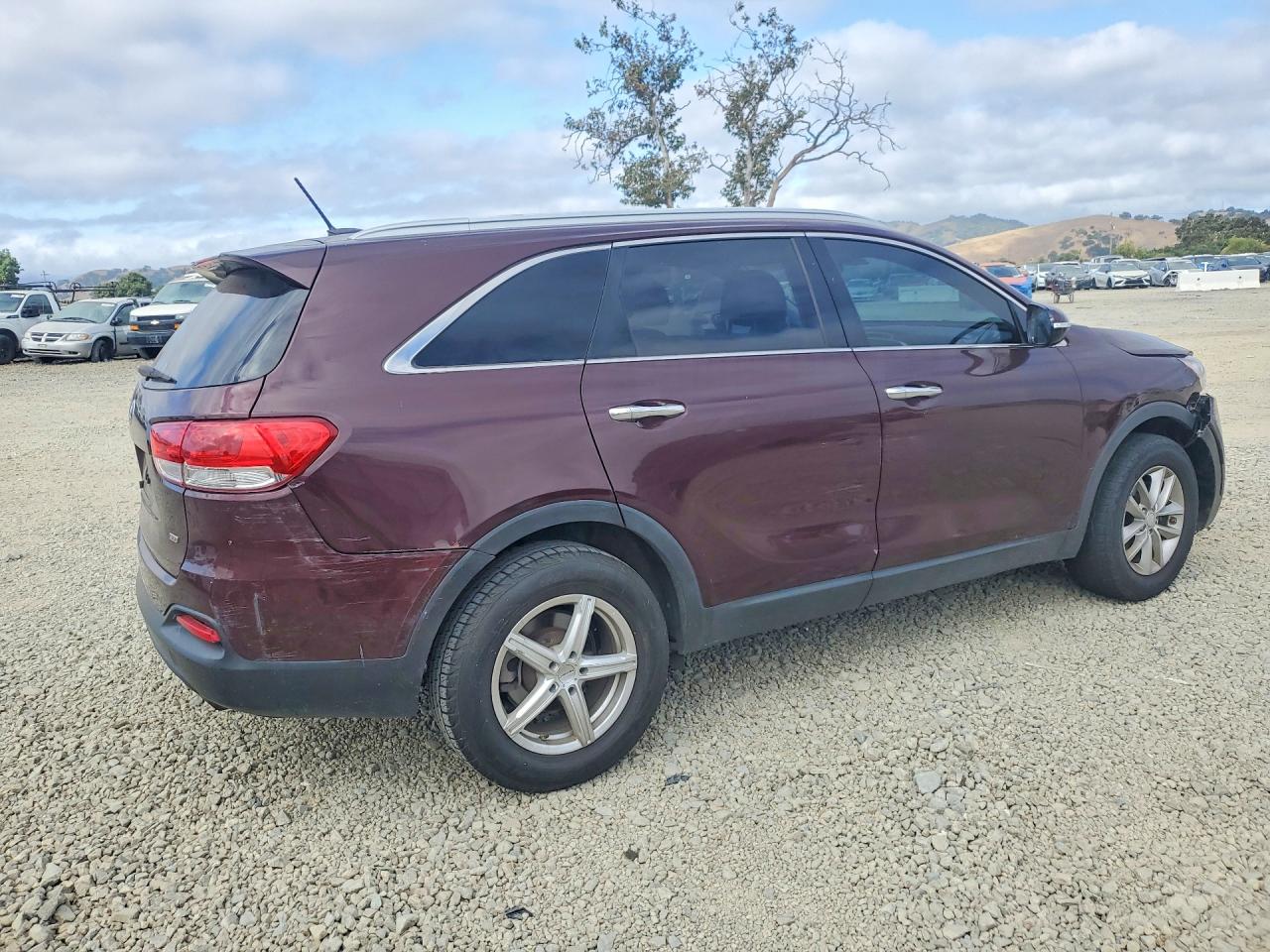5XYPG4A34HG285012 · 2017 KIA SORENTO · 3/13