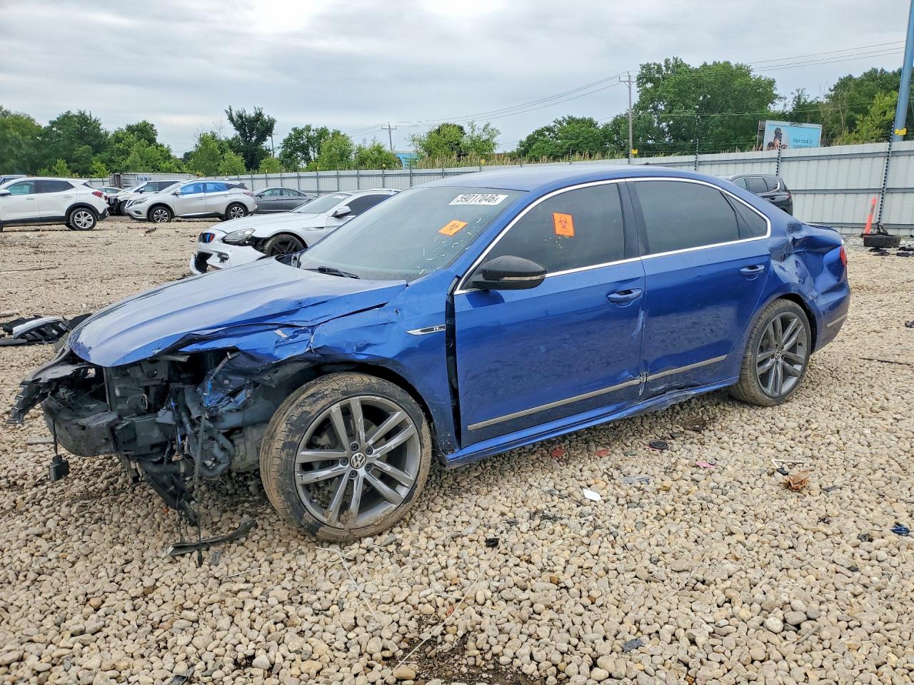 1VWDT7A32HC010806 · 2017 VOLKSWAGEN PASSAT
