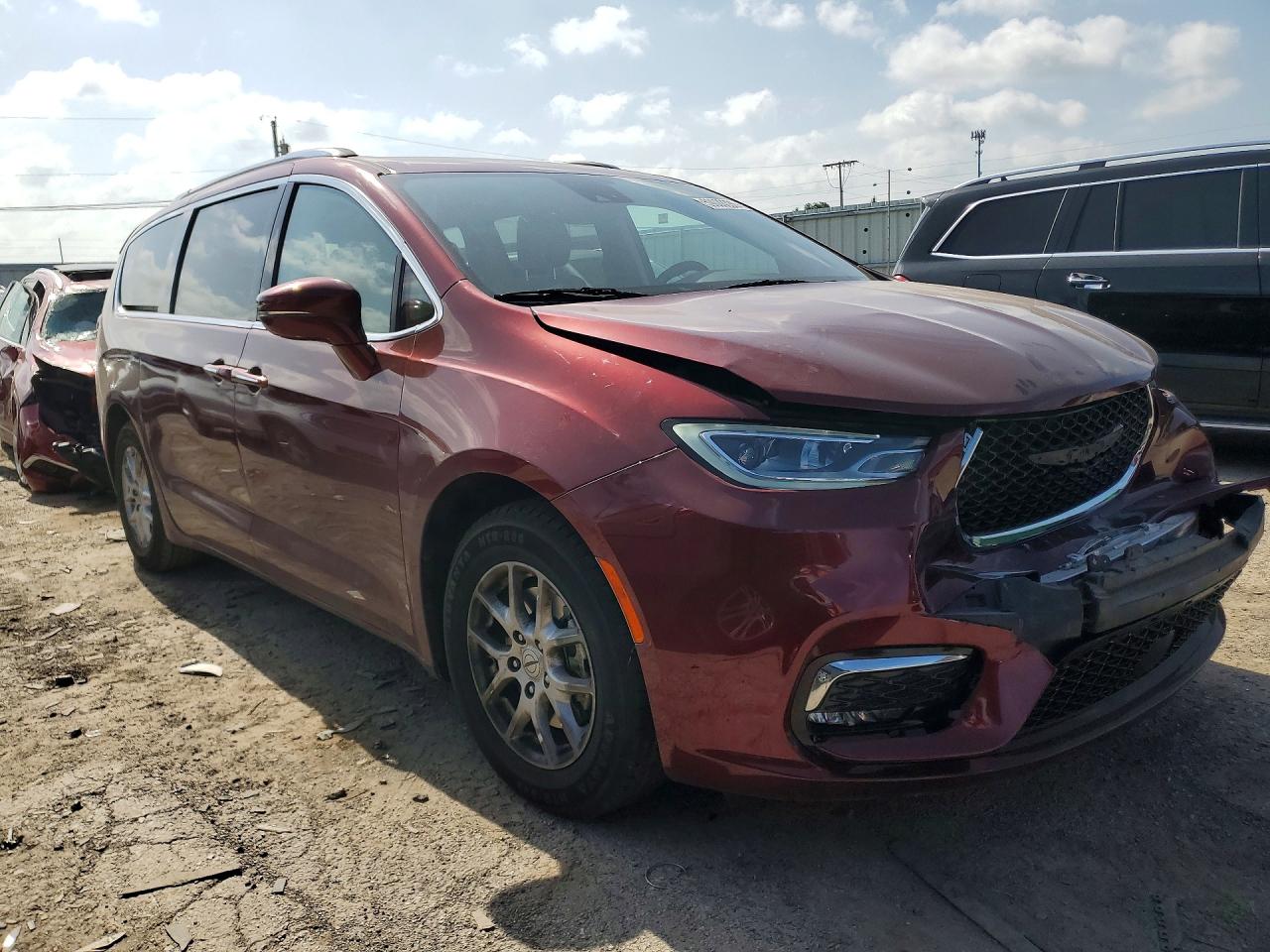 2C4RC1BG7MR528841 · 2021 CHRYSLER PACIFICA · 4/13