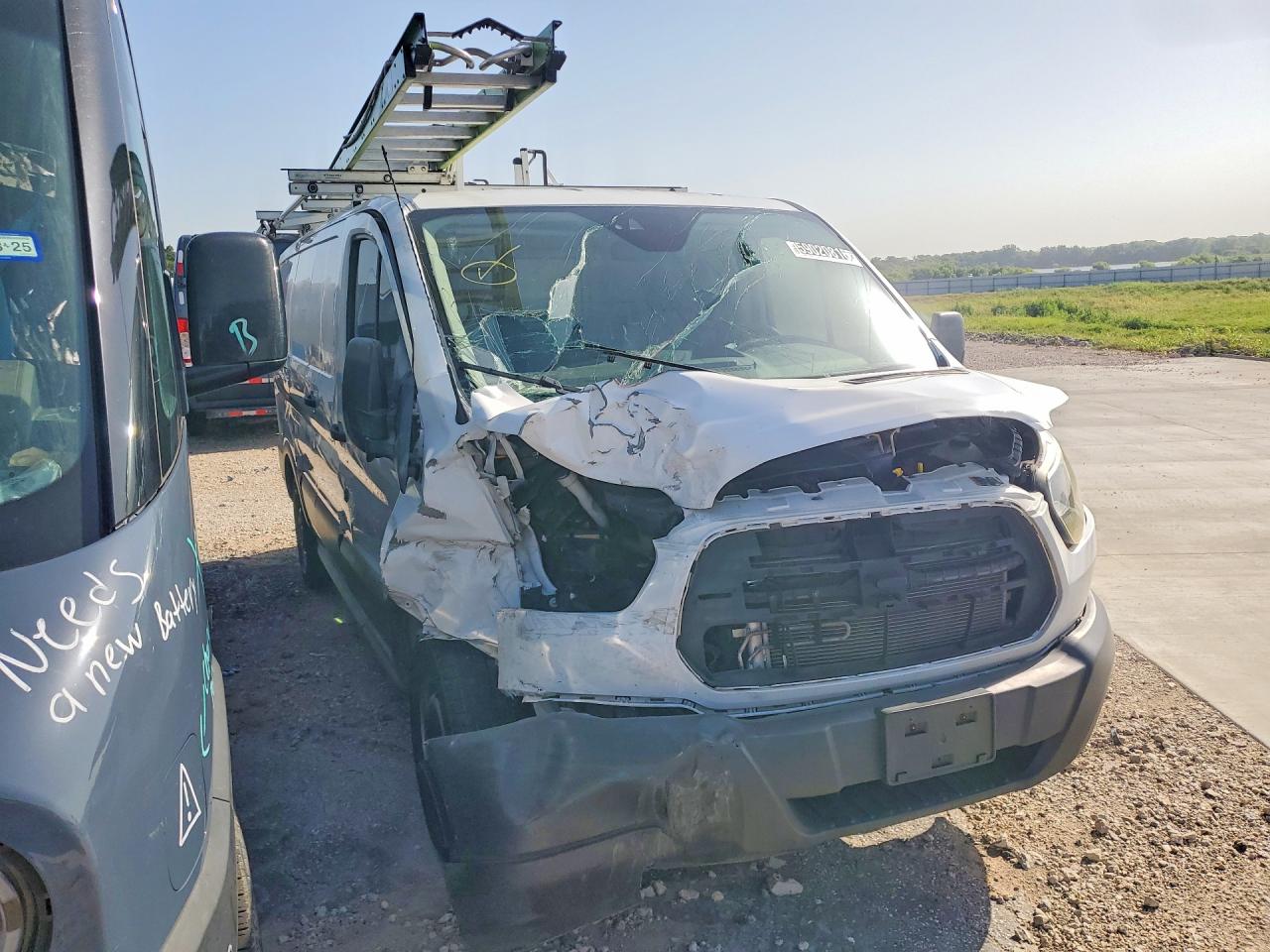 1FTYE1ZM2JKA63915 · 2018 FORD TRANSIT · 4/13