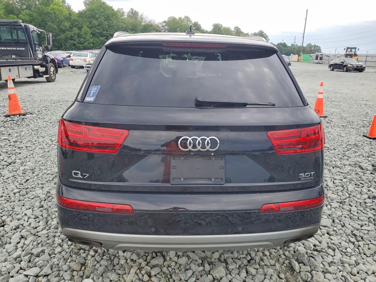WA1LAAF7XJD029207 · 2018 AUDI Q7 · 6/13