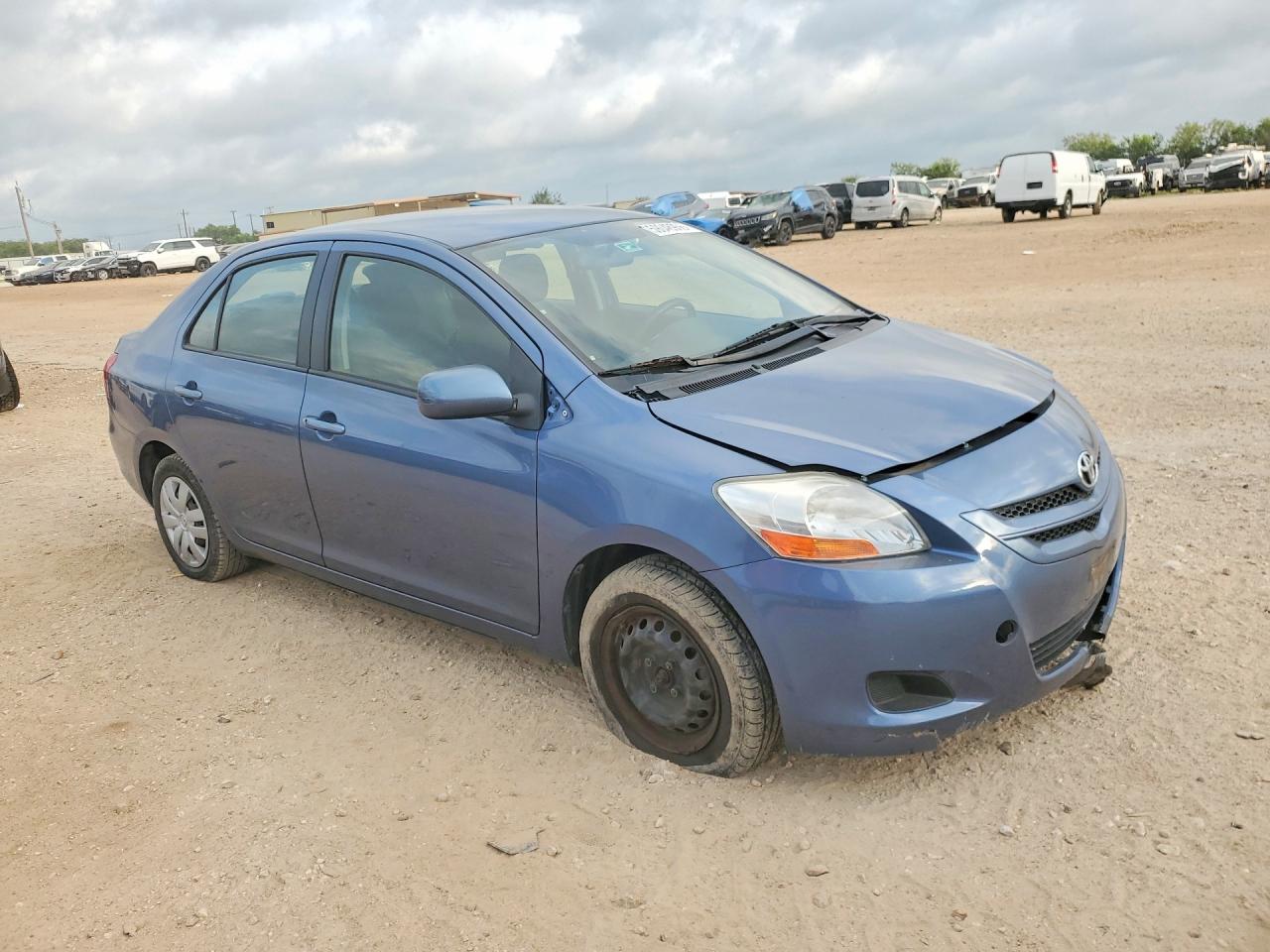 JTDBT923X81256051 · 2008 TOYOTA YARIS · 4/12