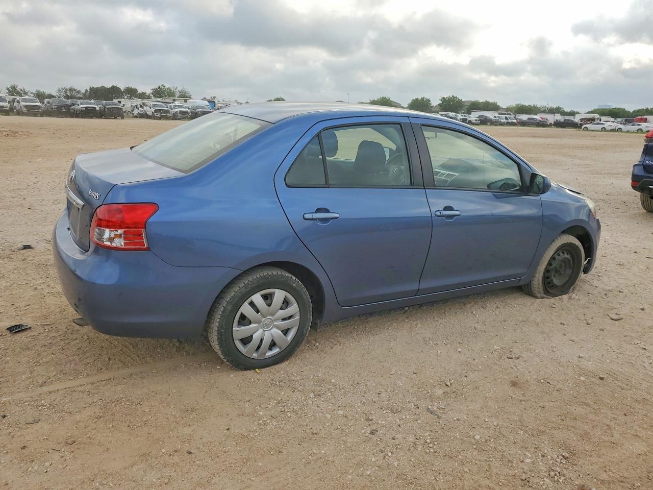 JTDBT923X81256051 · 2008 TOYOTA YARIS · 3/12