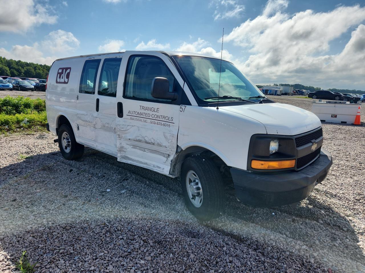 1GCWGFBAXD1115669 · 2013 CHEVROLET EXPRESS G2500 · 4/13