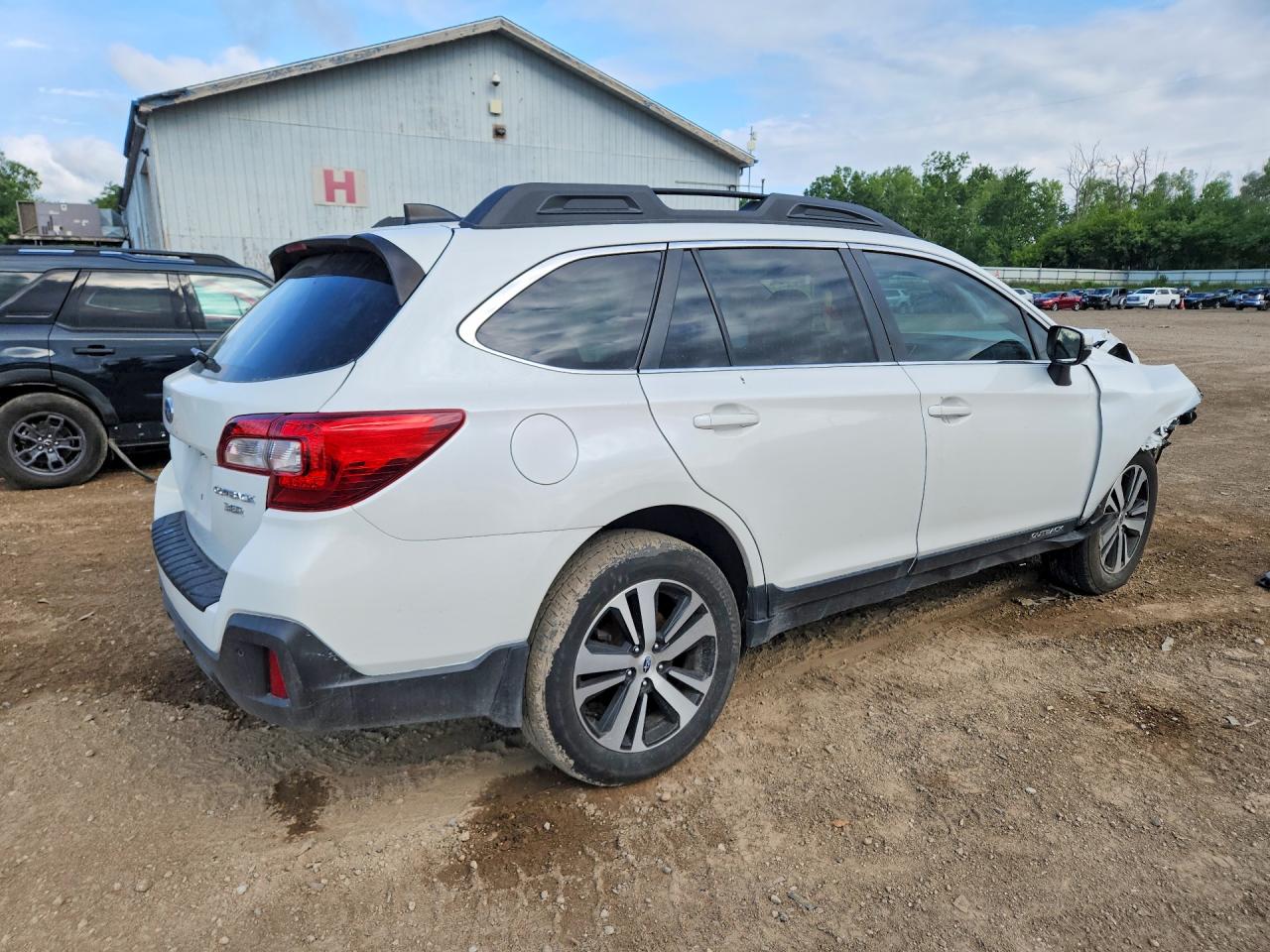 4S4BSENC4K3352661 · 2019 SUBARU OUTBACK · 3/12