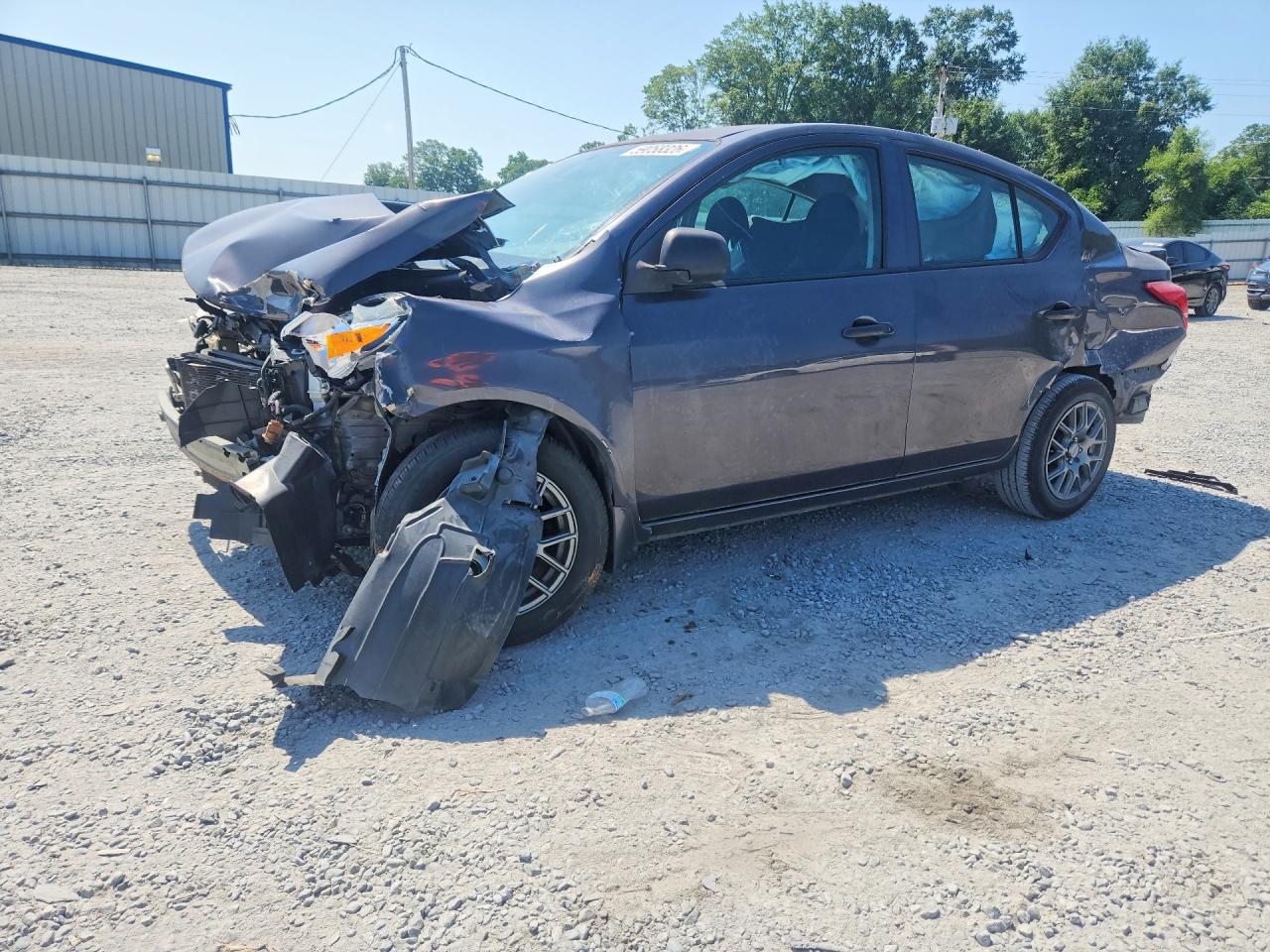 3N1CN7AP0FL852978 · 2015 NISSAN VERSA
