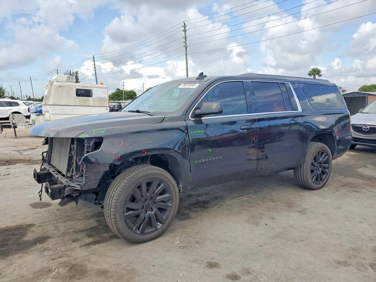 1GNSCHKC6JR347438 · 2018 CHEVROLET SUBURBAN